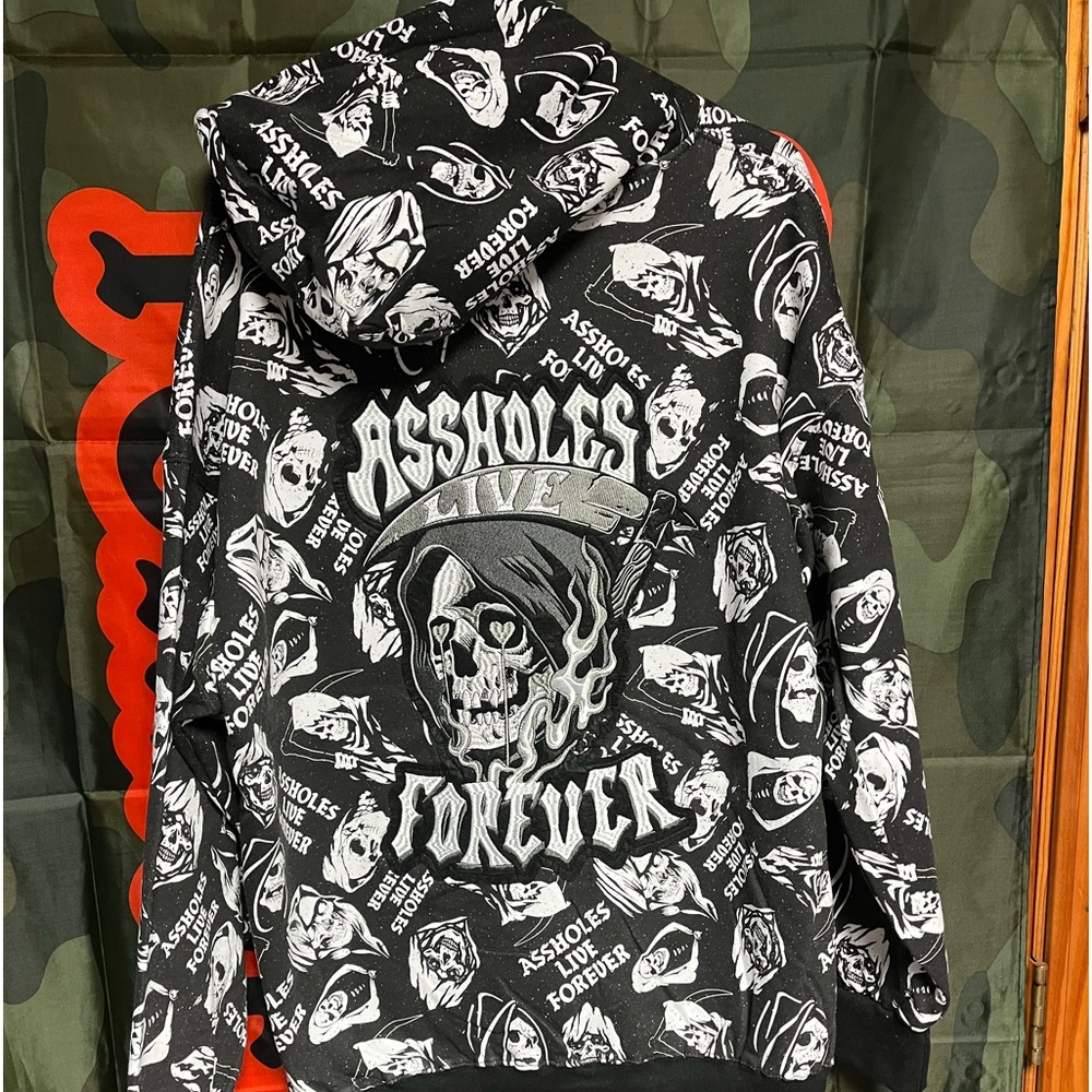 Skulls all over hoodie!!!